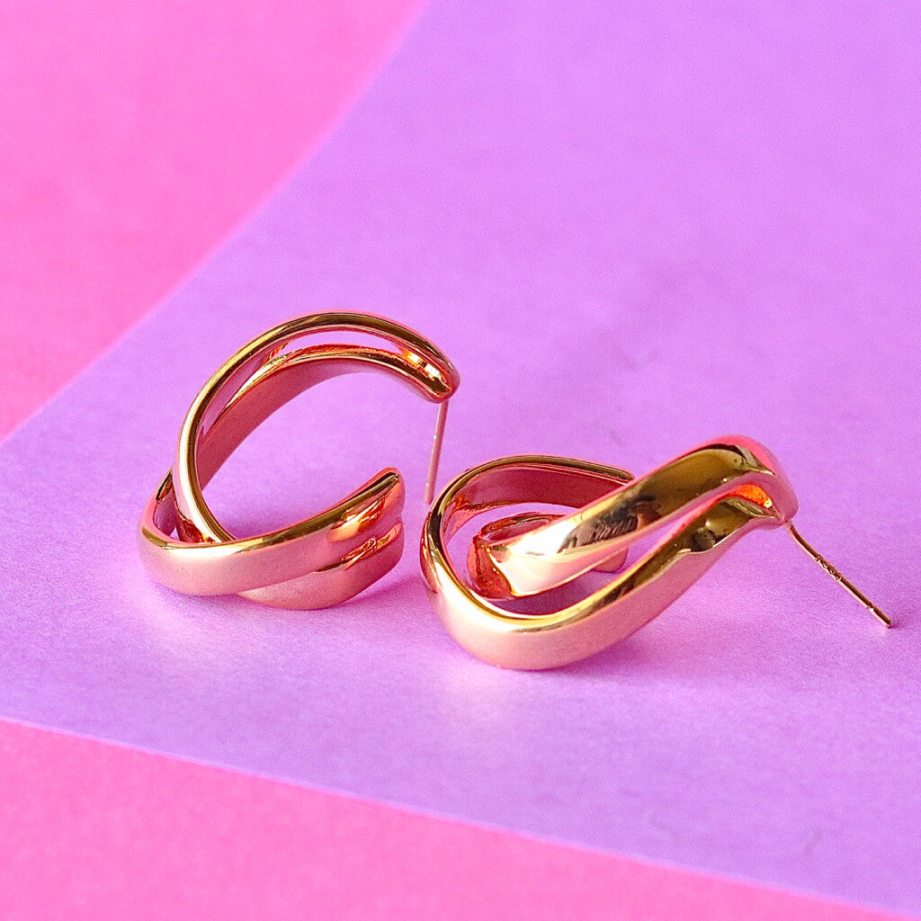 Gilded Curve Stud Earring
