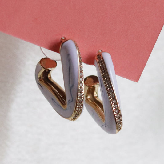 Ivory Vīra Leaf Curve Hoops Earrings