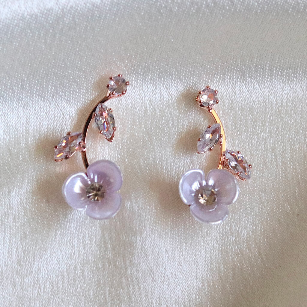 Ivy Kiss Earrings