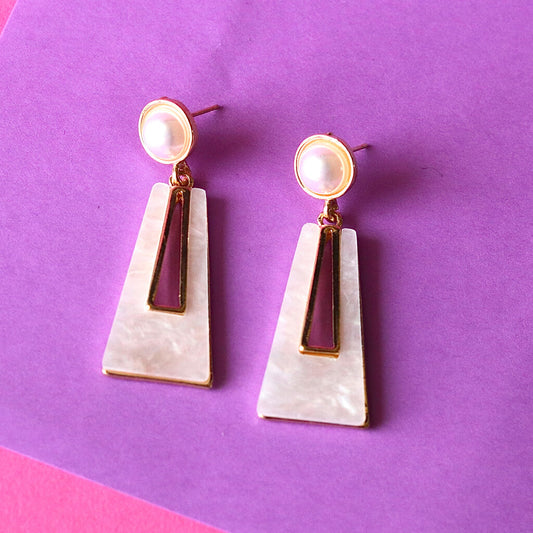 Pearl Cascade Hanging Earring