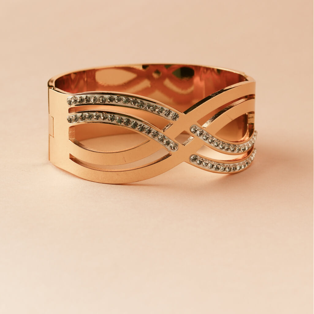 Twilight Curve Gold Bracelet with Diamond Shine