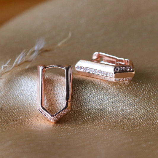 Amber Ayaka Barline Studs Earrings