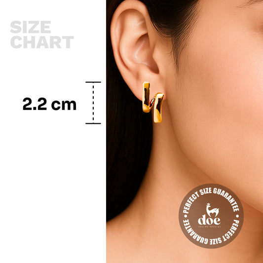 Aura Bend Stud Earring