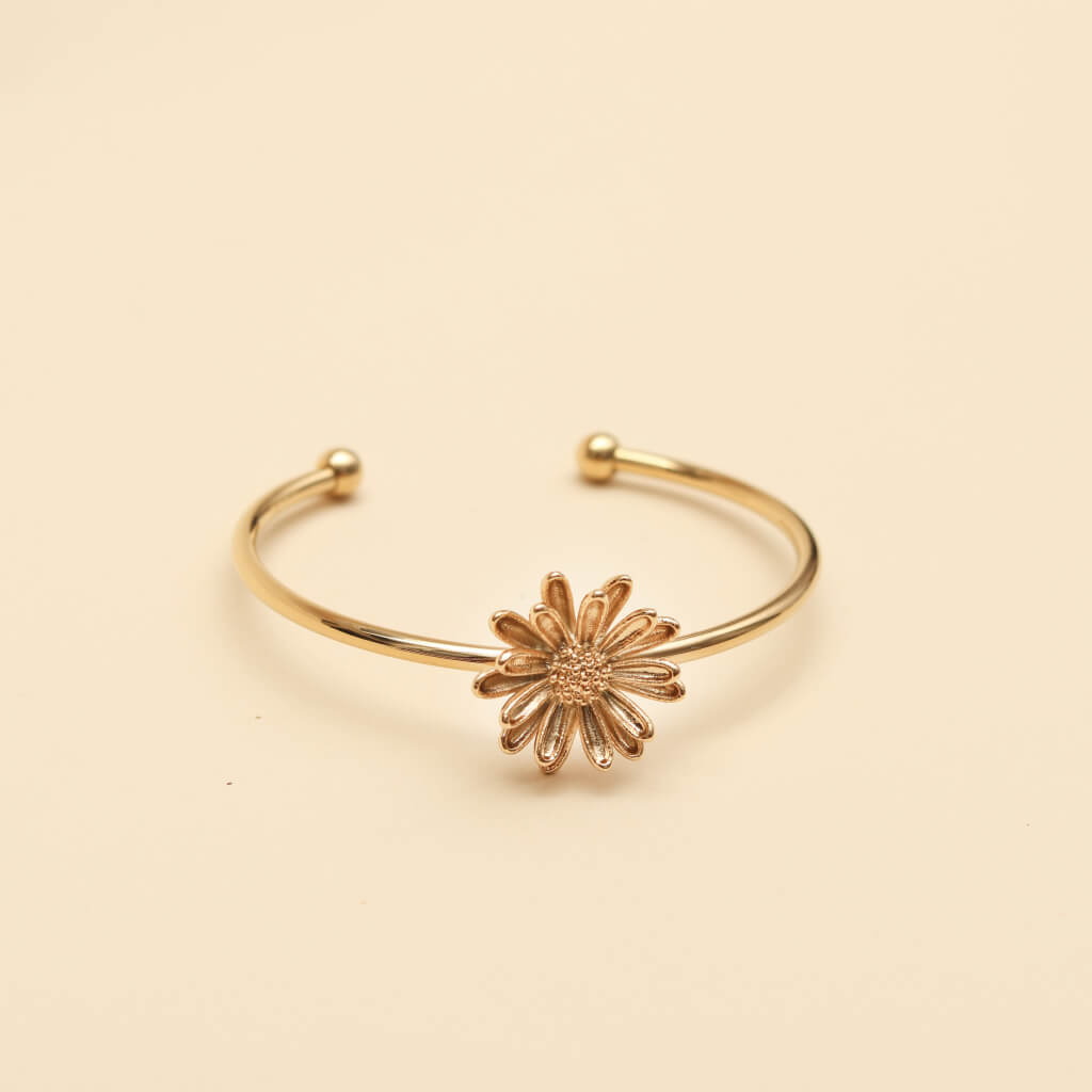 Daisy Solitaire Bangle Bracelet