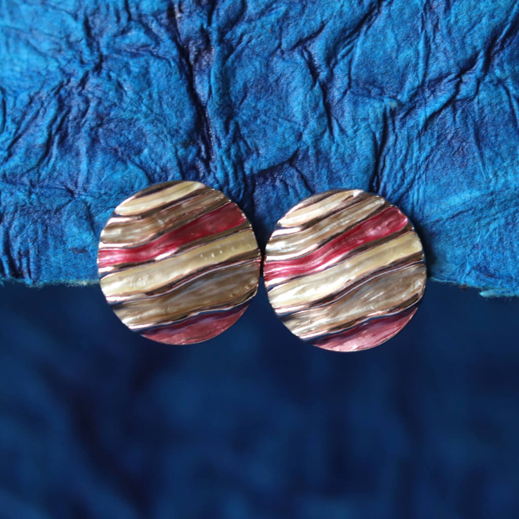 Dewy Swirl colourful Studs Earrings
