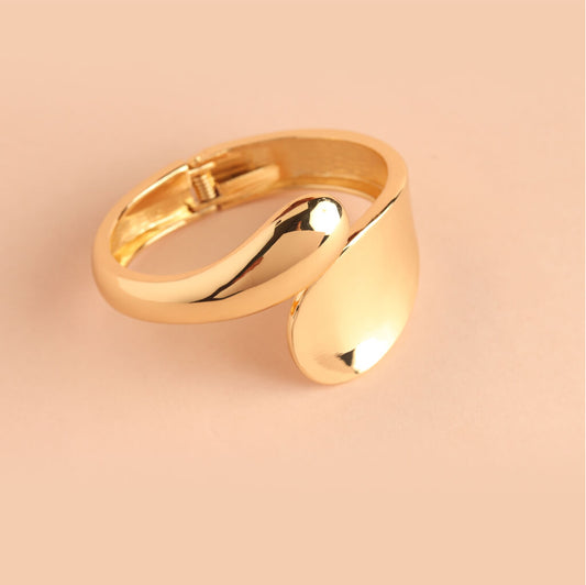 Minimalist Gold Statement Bracelet